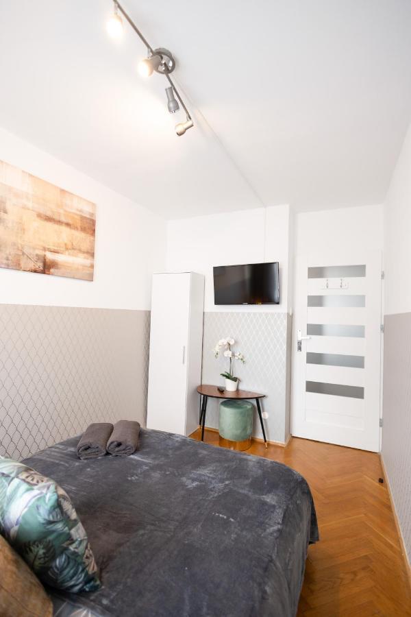 Clicktheflat Stawki Apart Rooms Warschau Buitenkant foto